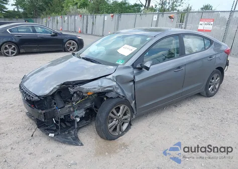 2018 Hyundai Elantra Value Edition из США, поврежденный, VIN 5NPD84LFXJH326281